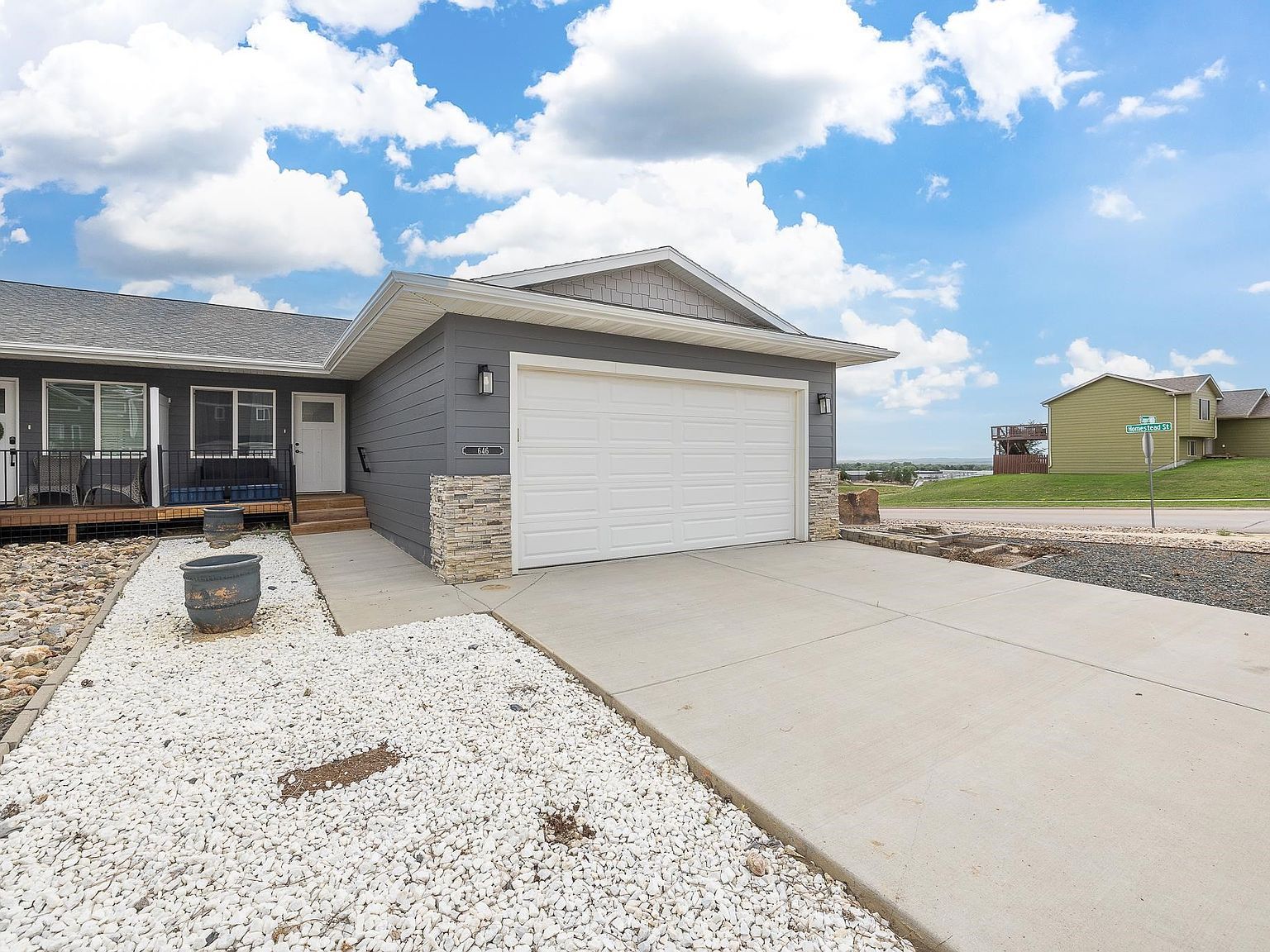 646 Copperfield Dr Rapid City, SD 57703 - Thumbnail 2