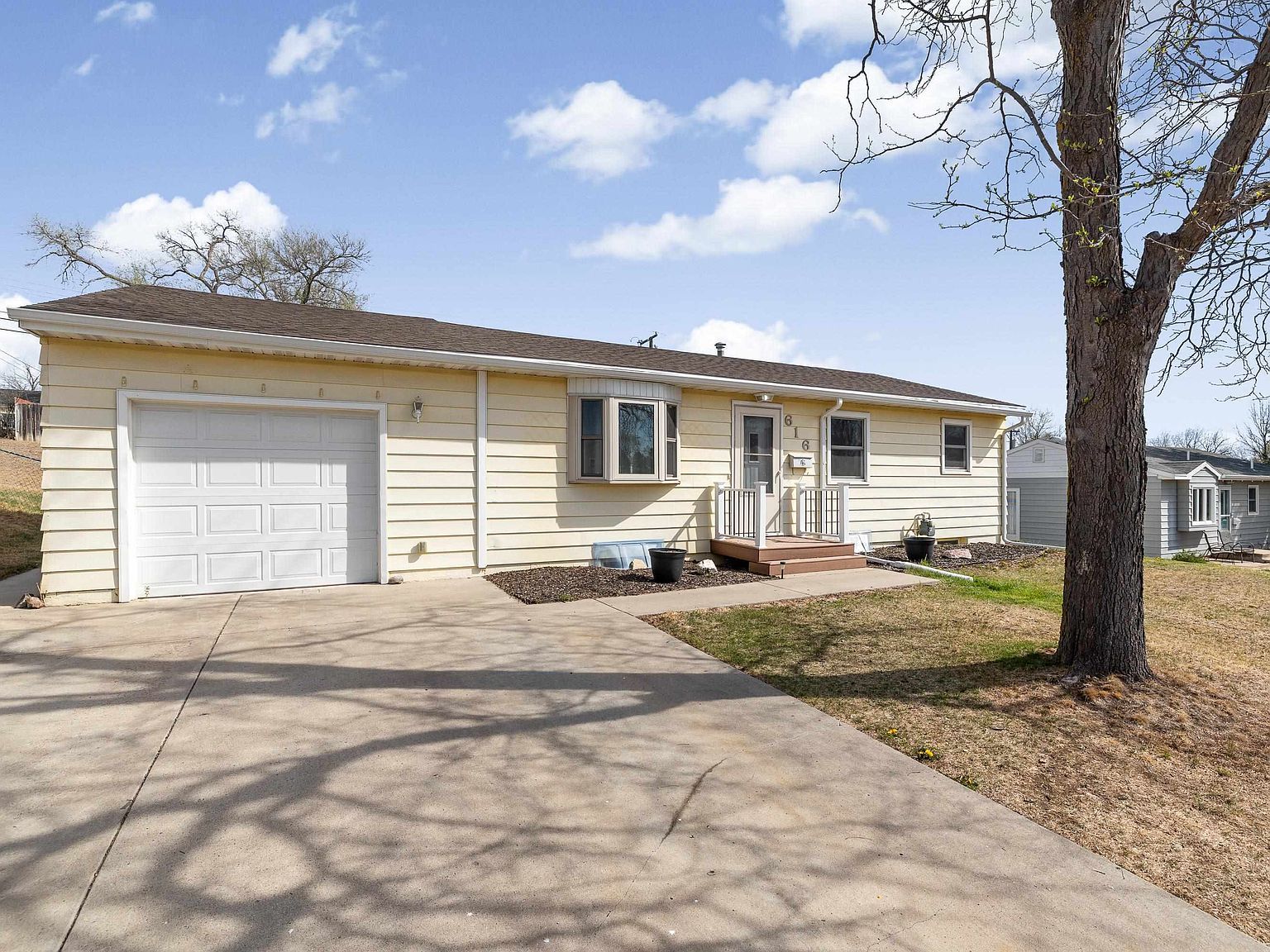 616 E Oakland St Rapid City, SD 57701  | Single Family