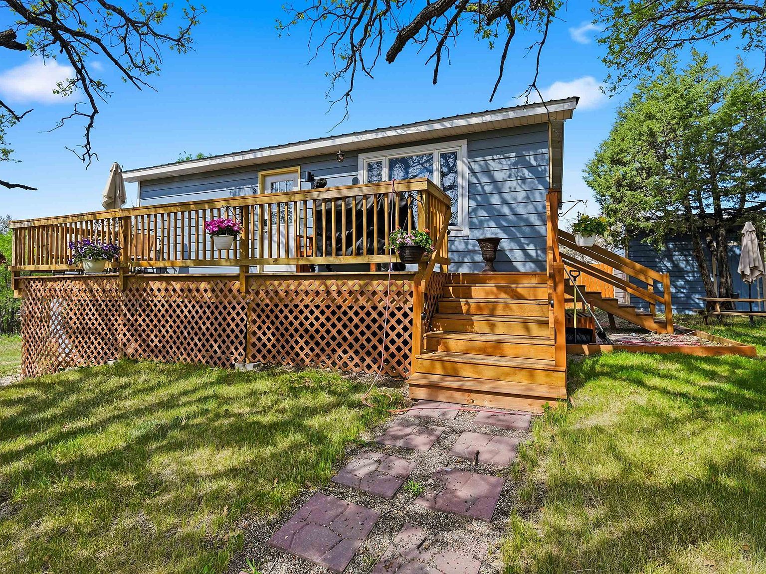 300 8th Ave Belle Fourche, SD 57717, 57717