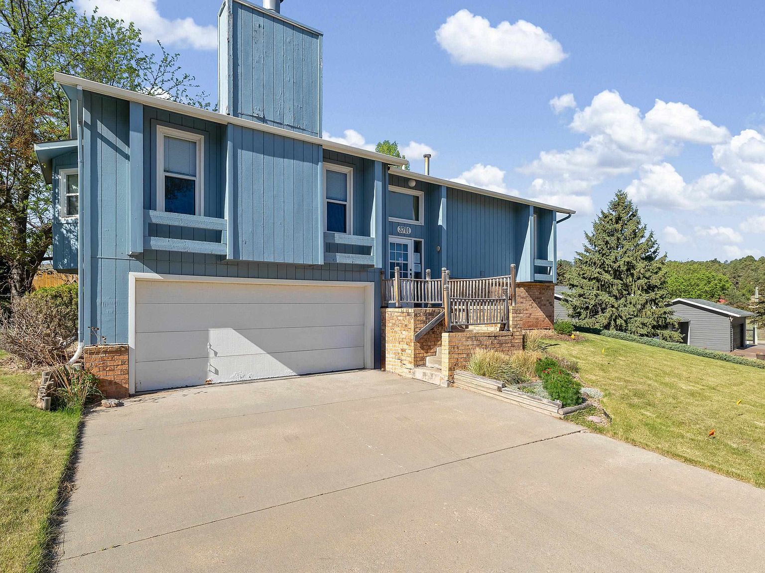 3701 Westridge Rd Rapid City, SD 57702, 57702