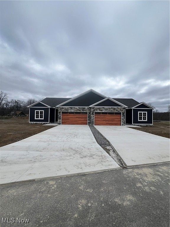 8721 Harvest Glenn Trl #21 Poland, OH 44514 - Thumbnail 2