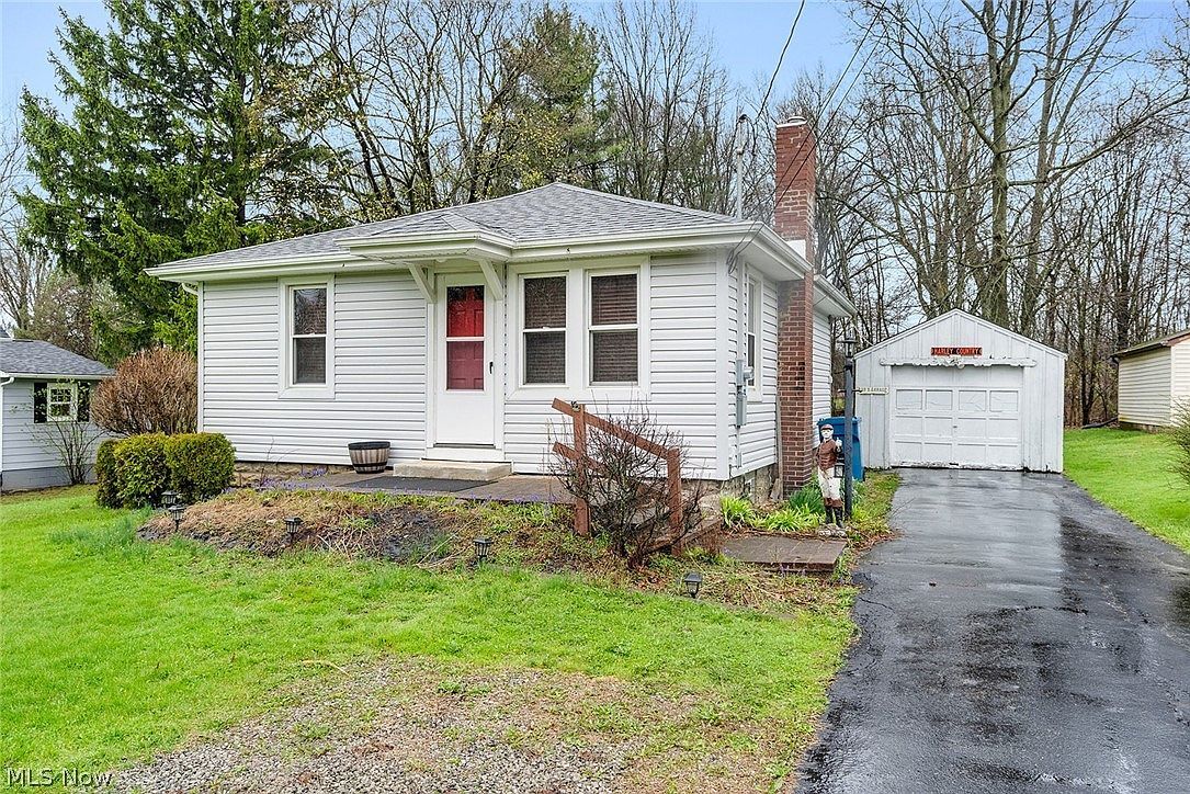 644 Goist Ln Girard, OH 44420  | Single Family