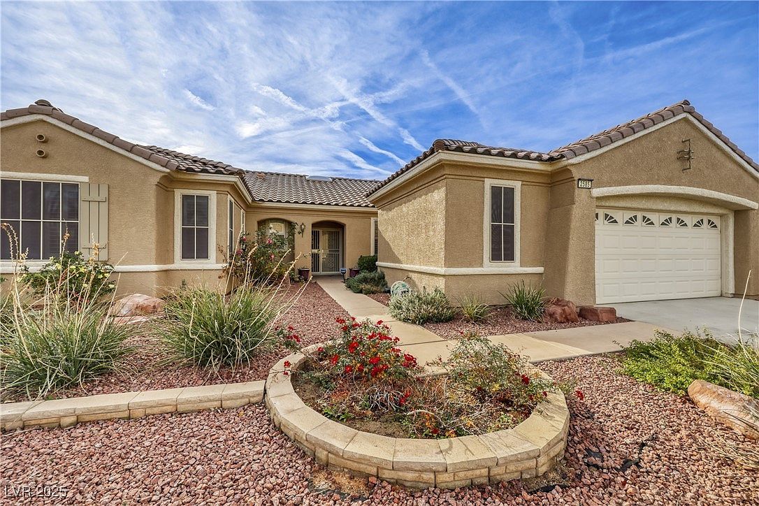 2585 Forest City Dr Henderson, NV 89052 - Thumbnail 2