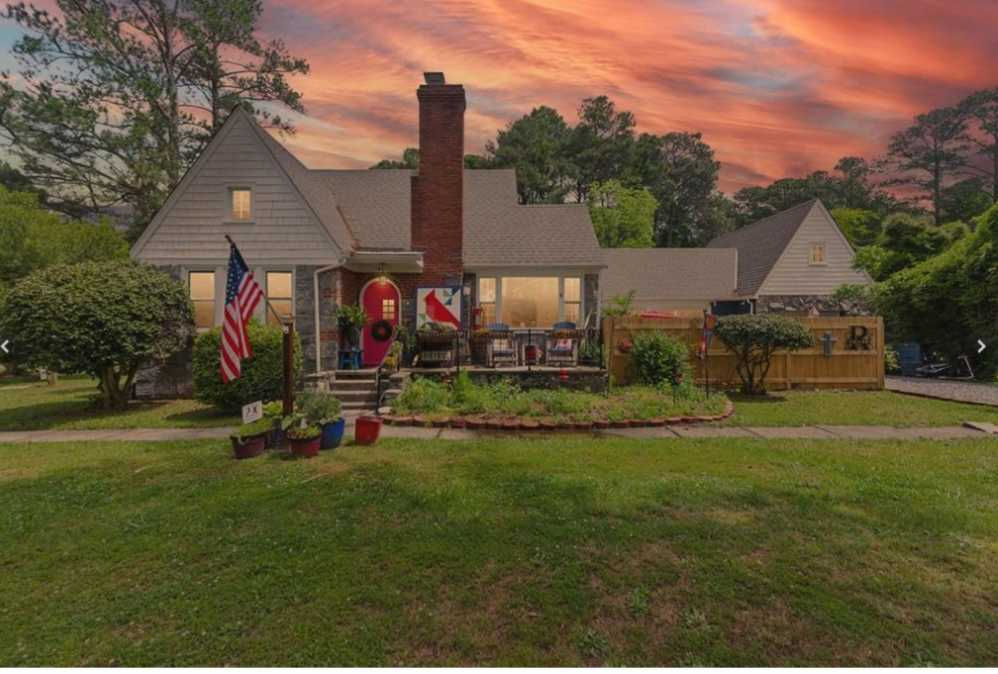 290 Circle Drive, Port Haywood, VA, USA, 23138  | Single Family