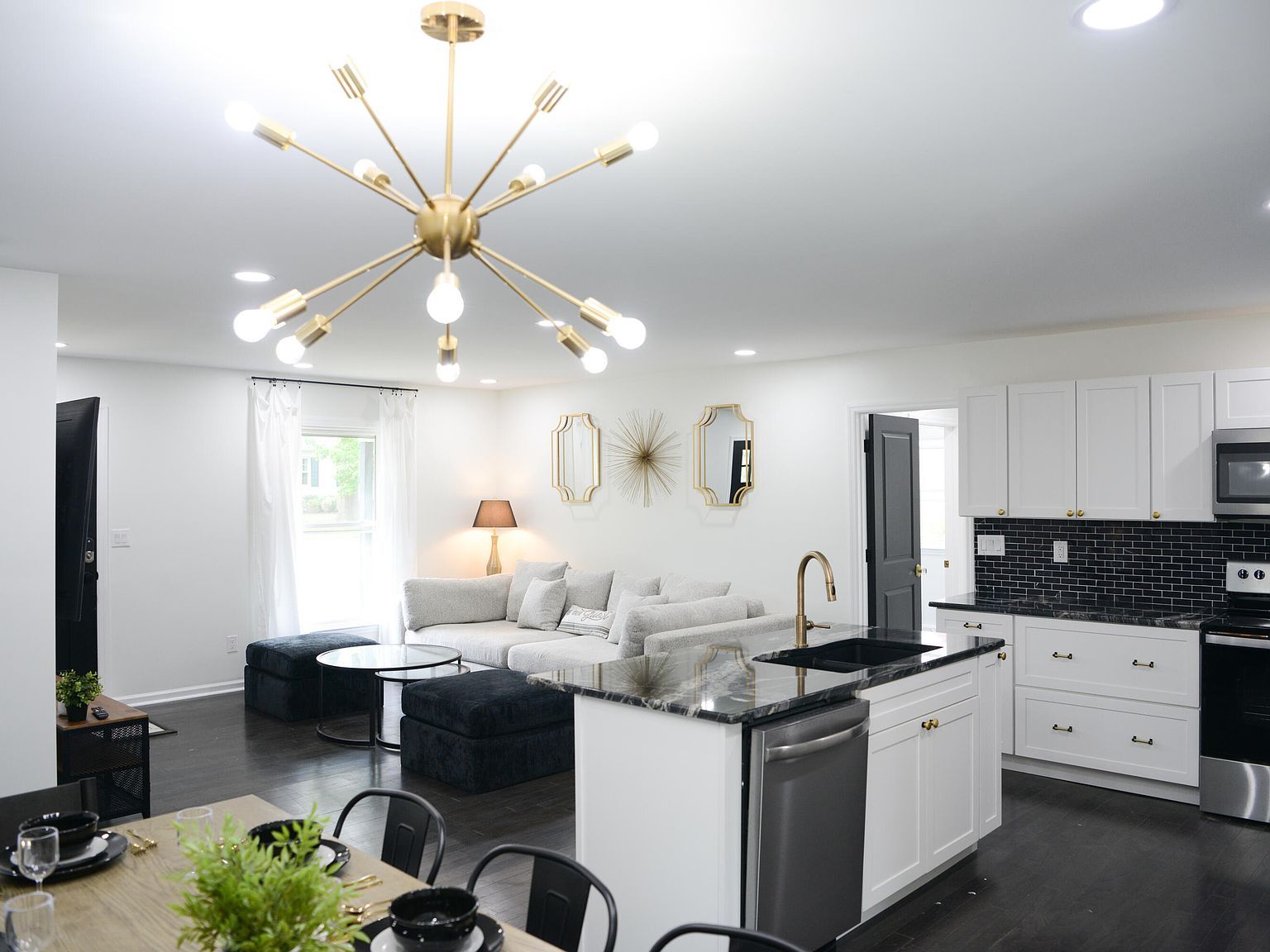 2381 Randolph Ct Lexington, KY 40503 - Thumbnail 2