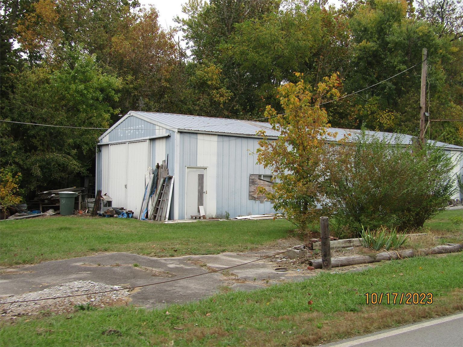 610 Georgetown Rd Paris, KY 40361 - Thumbnail 2