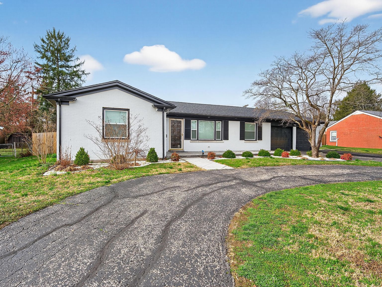 918 Mason Headley Rd Lexington, KY 40504 - Thumbnail 2