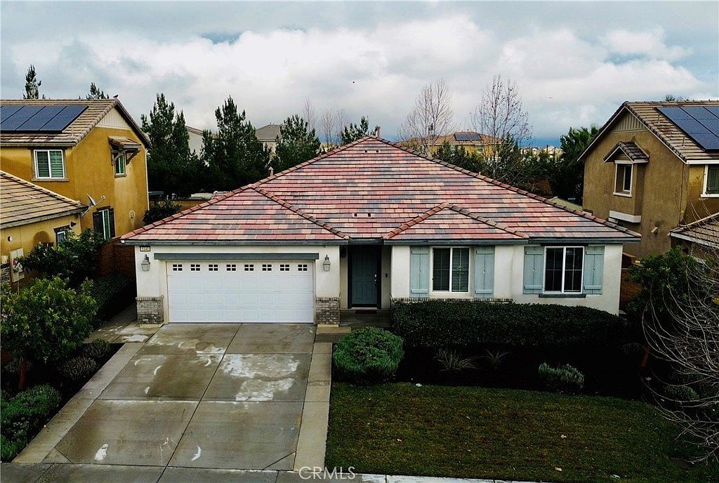 5141 Sammy Hagar Way Fontana, CA 92336 - Thumbnail 2