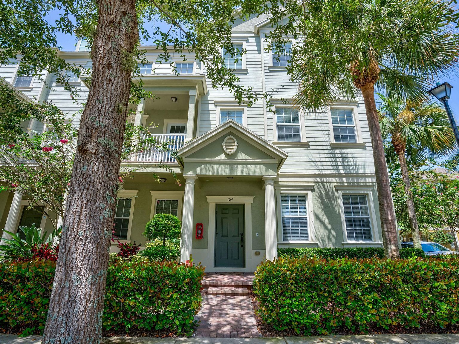 122 W Royal Palm Cir APT 104 Jupiter, FL 33458 - Thumbnail 2