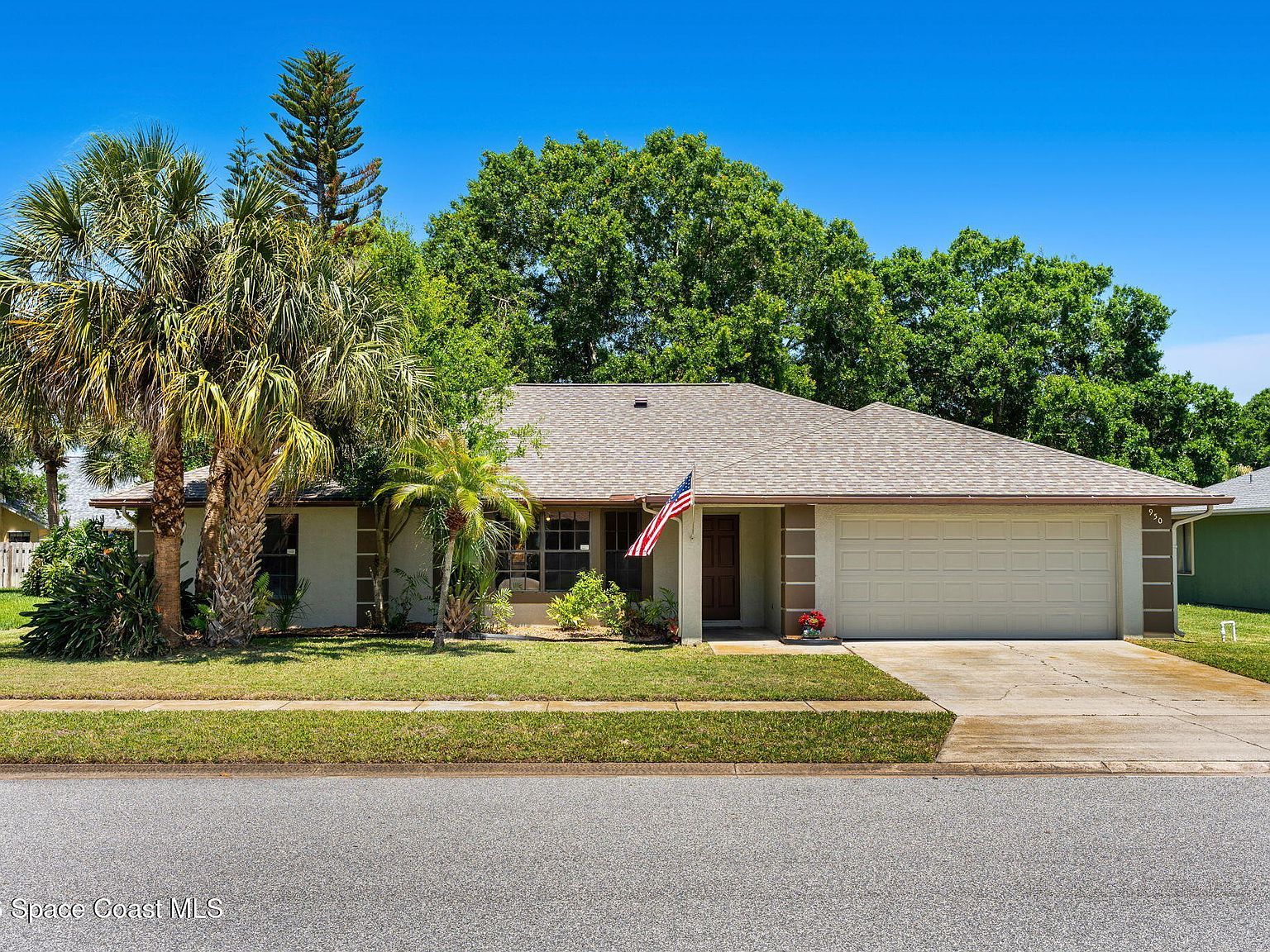 950 Whisperpine Dr Melbourne, FL 32901  | Single Family