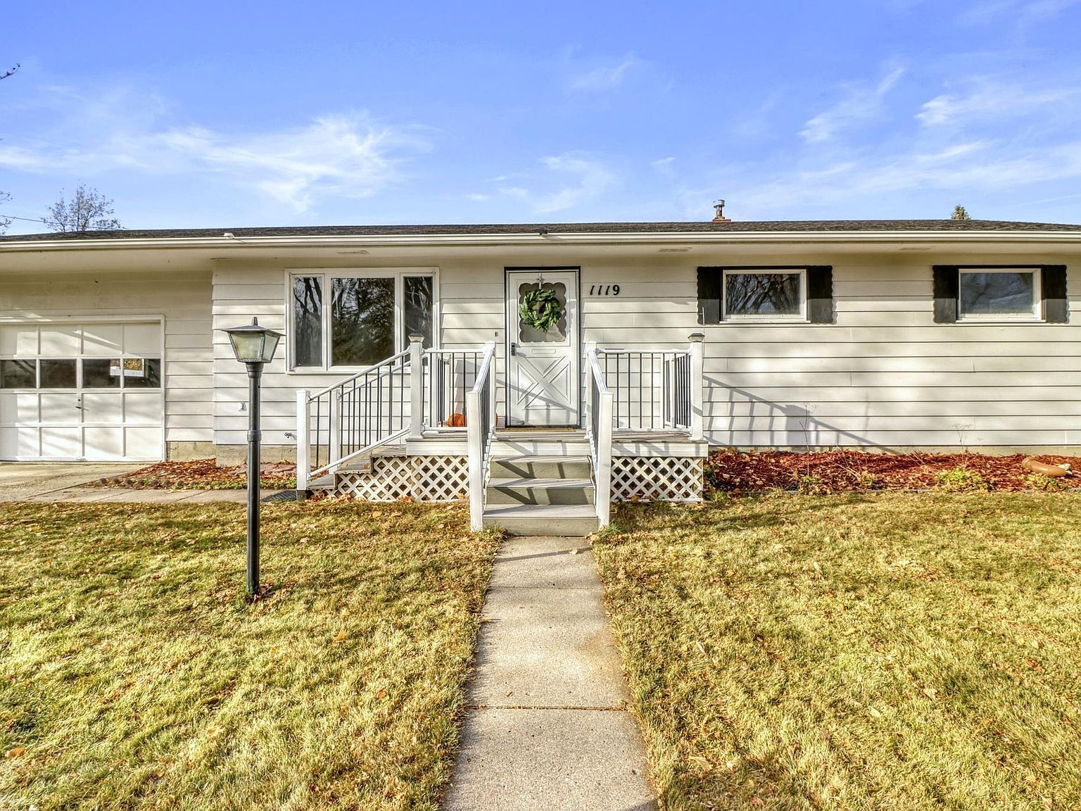 1119 Elm St S Moorhead, MN 56560 - Thumbnail 2