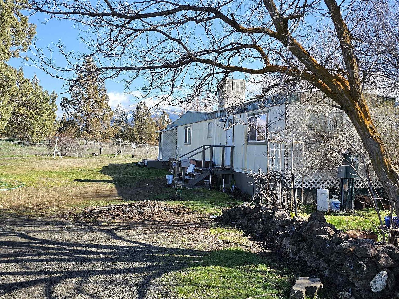 11521 Quartz Ave Montague, CA 96064 - Thumbnail 2