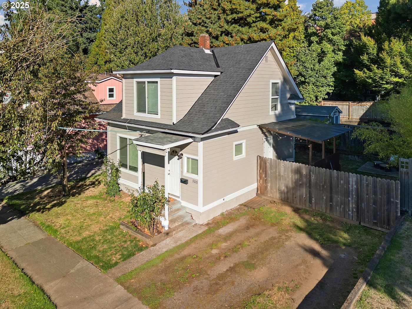5135 NE Flanders St Portland, OR 97213 - Thumbnail 2