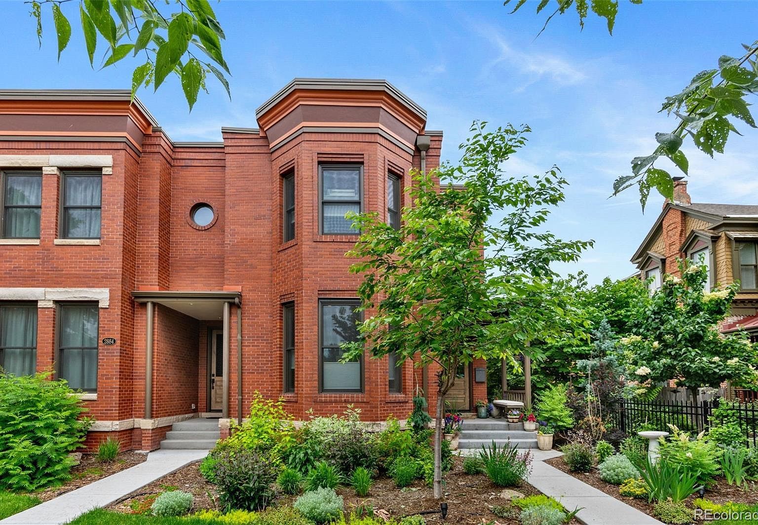 2880 Curtis St Denver, CO 80205 - Thumbnail 2