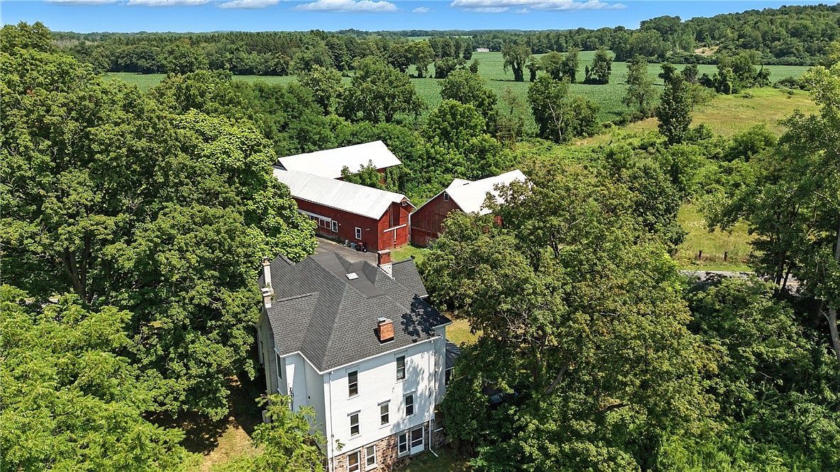 850 Bell Rd Clifton Springs, NY 14432 - Thumbnail 2