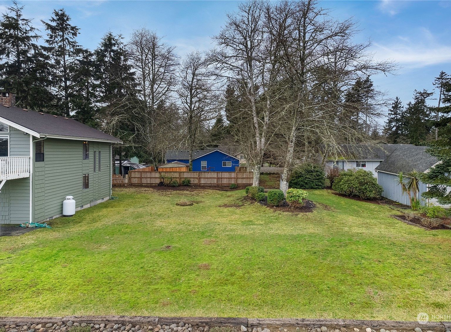 229 Olympic View Ave NE Ocean Shores, WA 98569 - Thumbnail 2