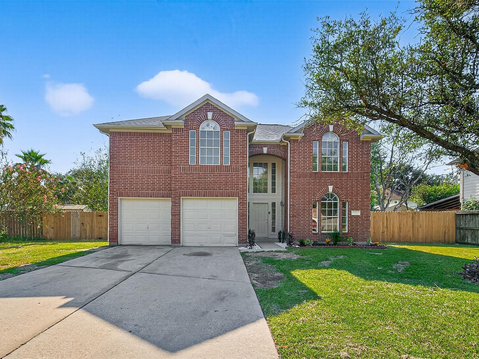 7926 Sundance Ct Baytown, TX 77521 - Thumbnail 2