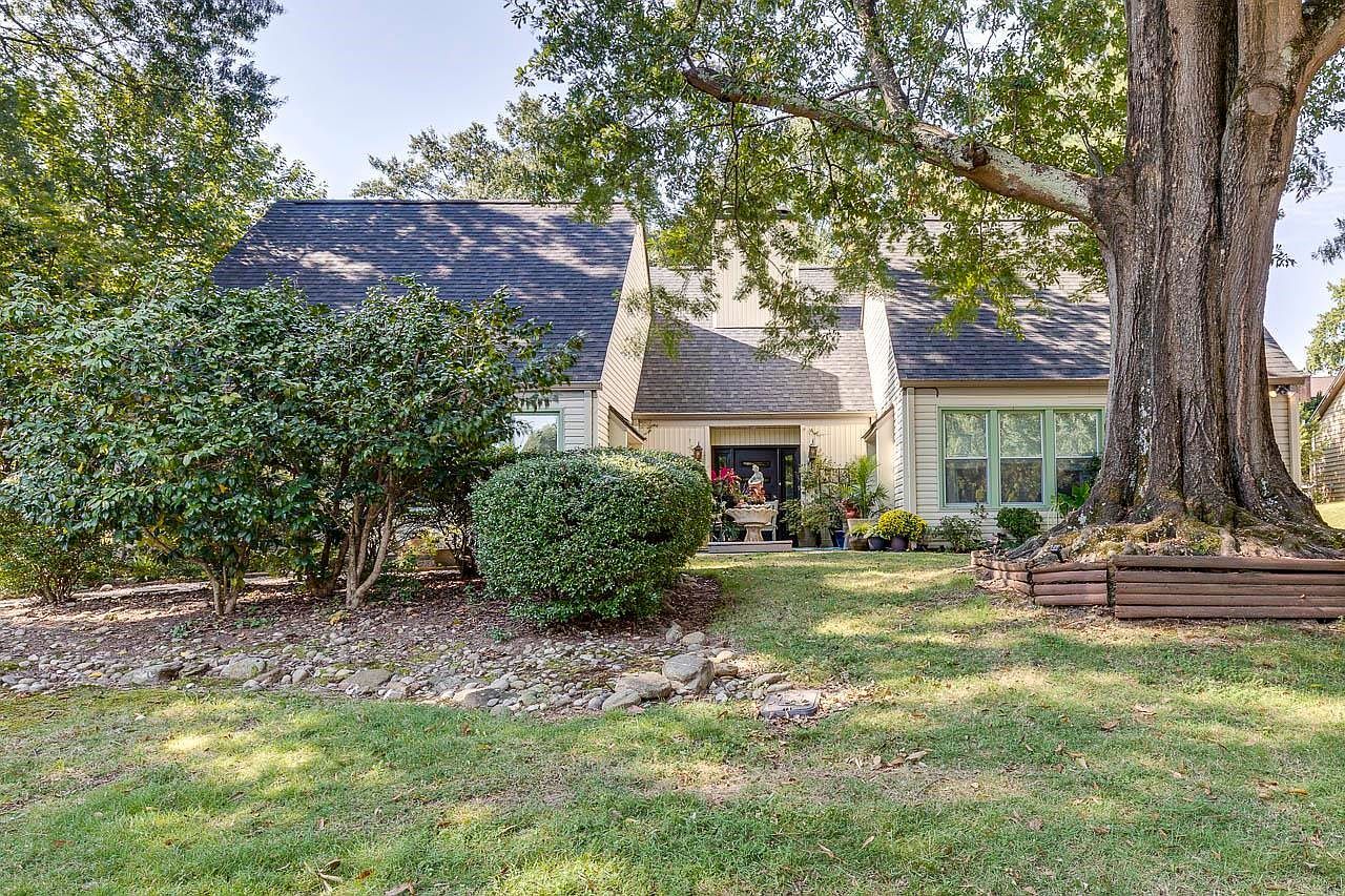 221 Saratoga Dr Greer, SC 29650 - Thumbnail 2