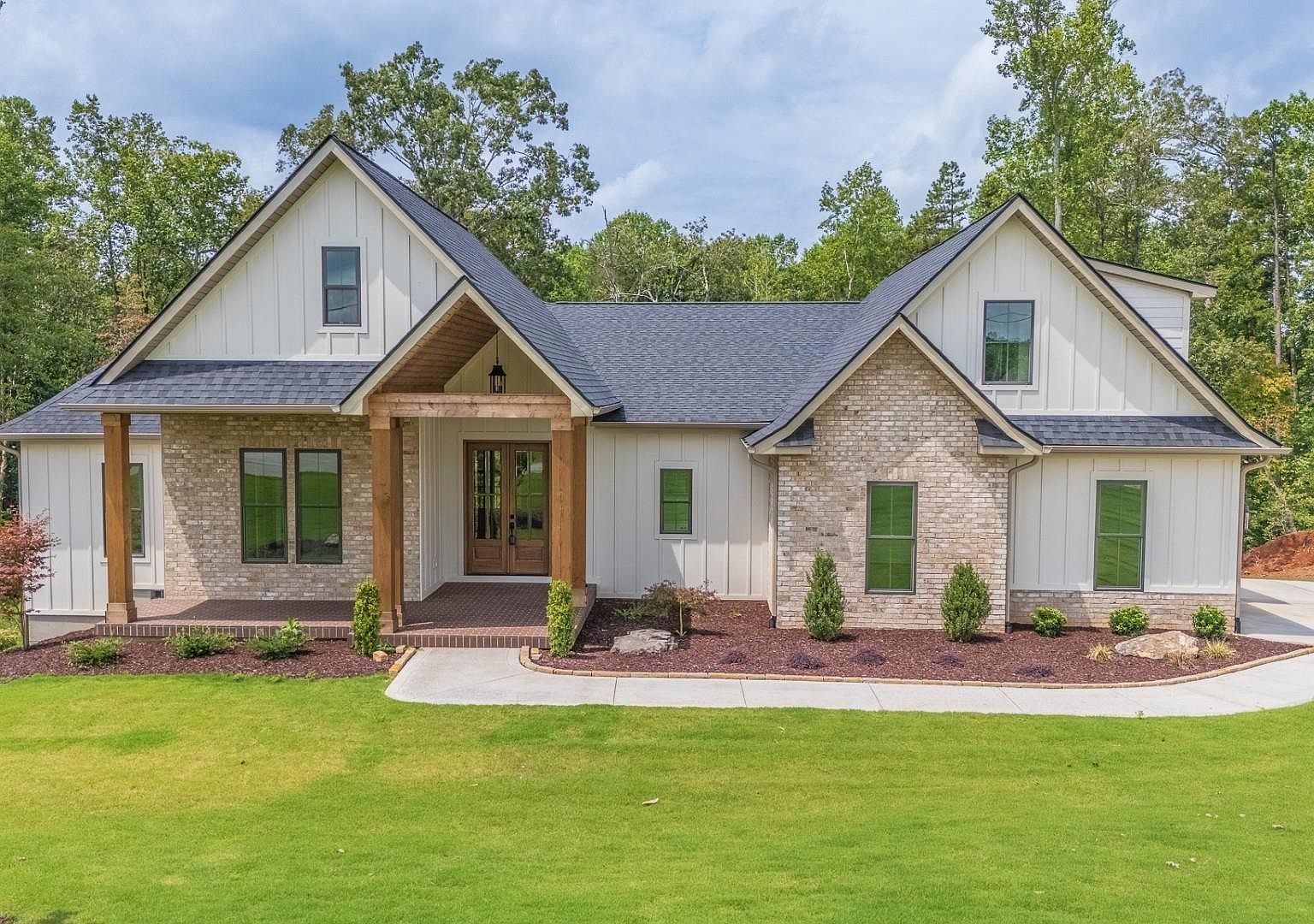 3963 Pennington Rd Greer, SC 29651 - Thumbnail 2