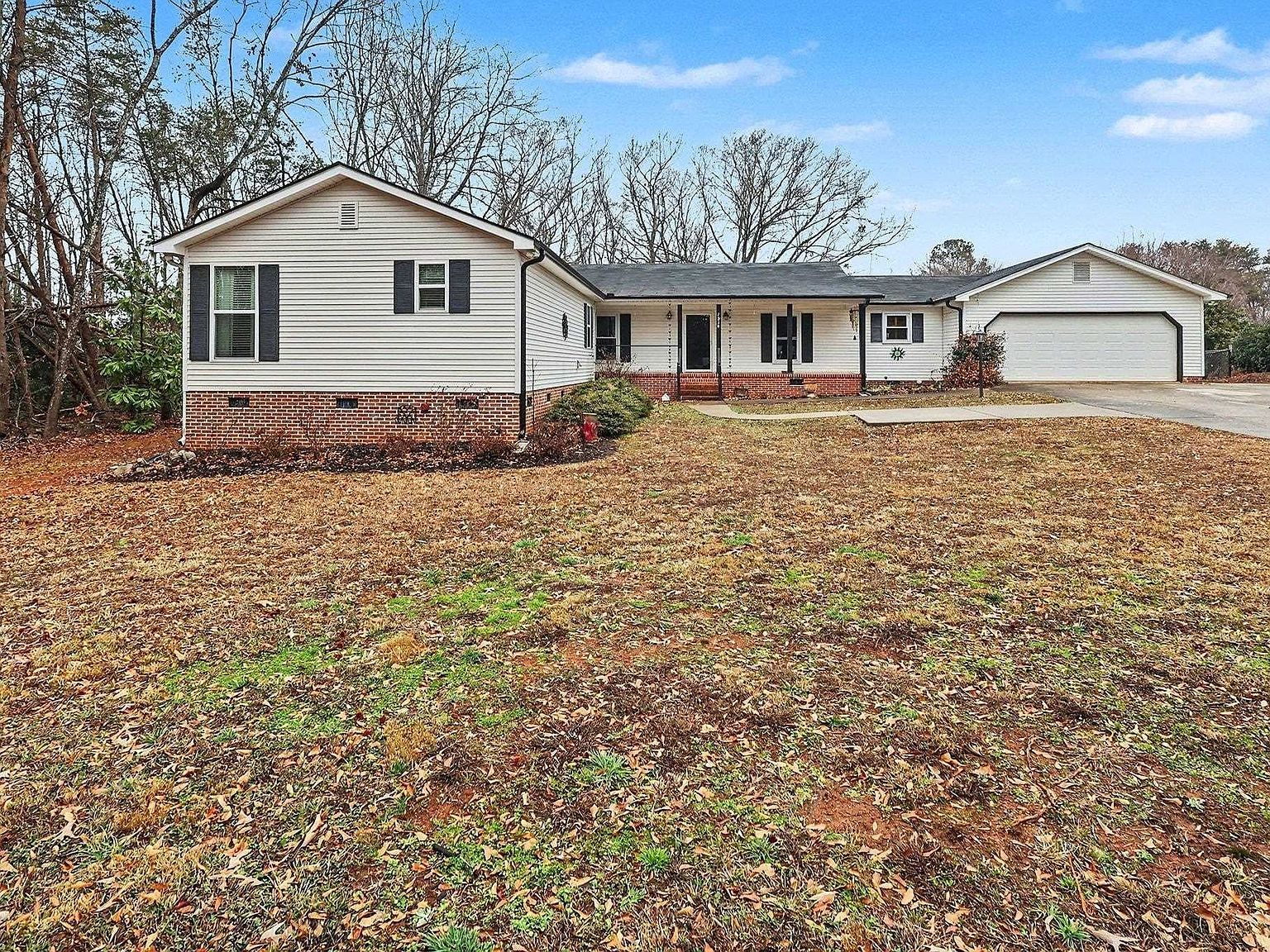 1514 Clement Rd Greer, SC 29650 - Thumbnail 2