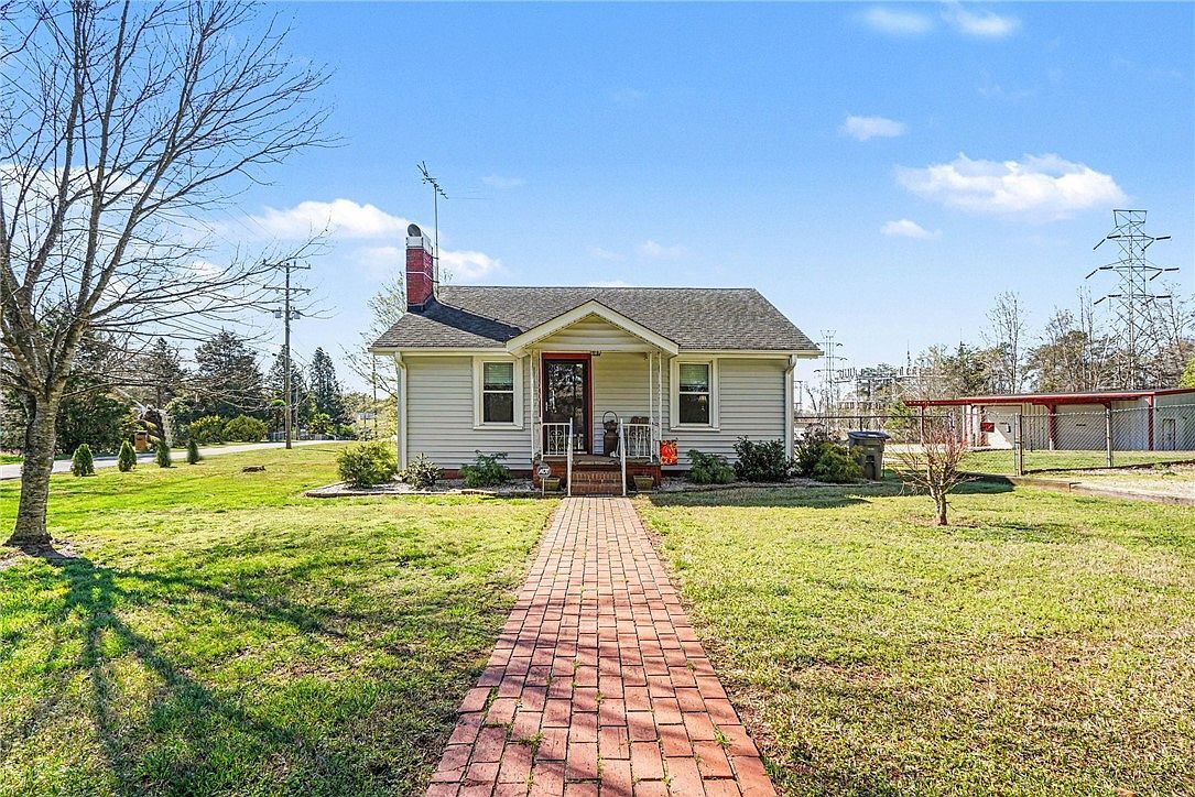 11 Bainbridge Dr Greenville, SC 29611  | Single Family