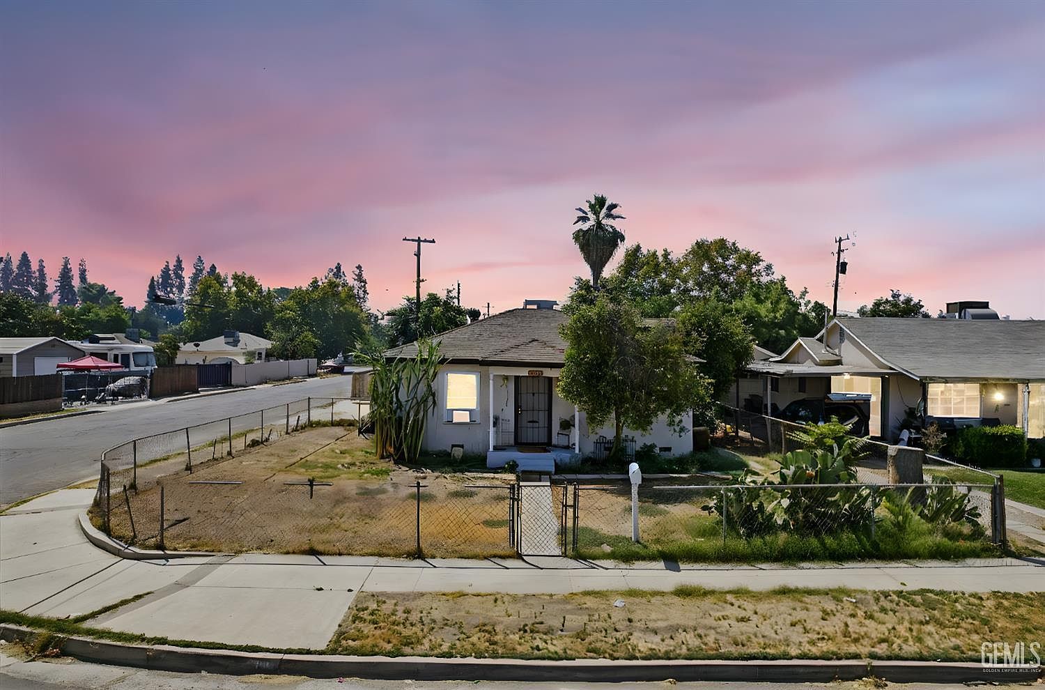 1001 Wilson Ave Bakersfield, CA 93308 - Thumbnail 2