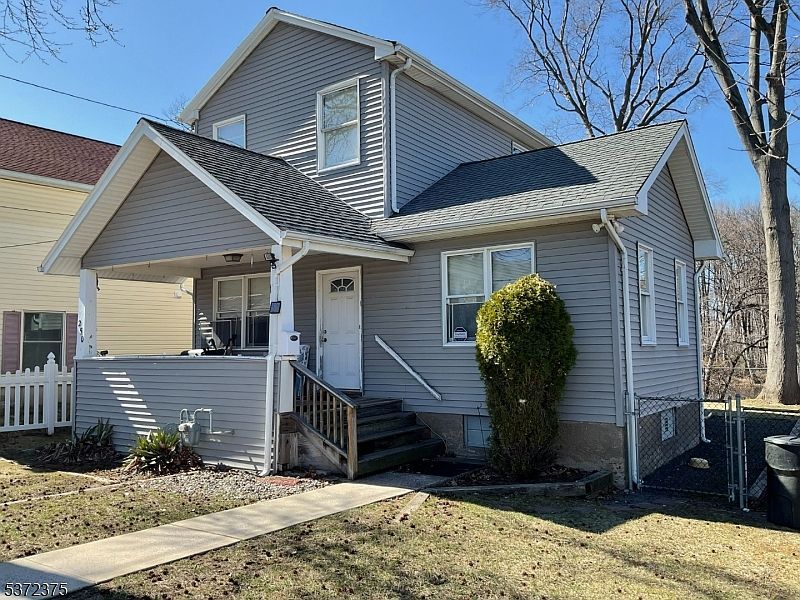 250 Woodcliff Ave Little Falls, NJ 07424 - Thumbnail 2