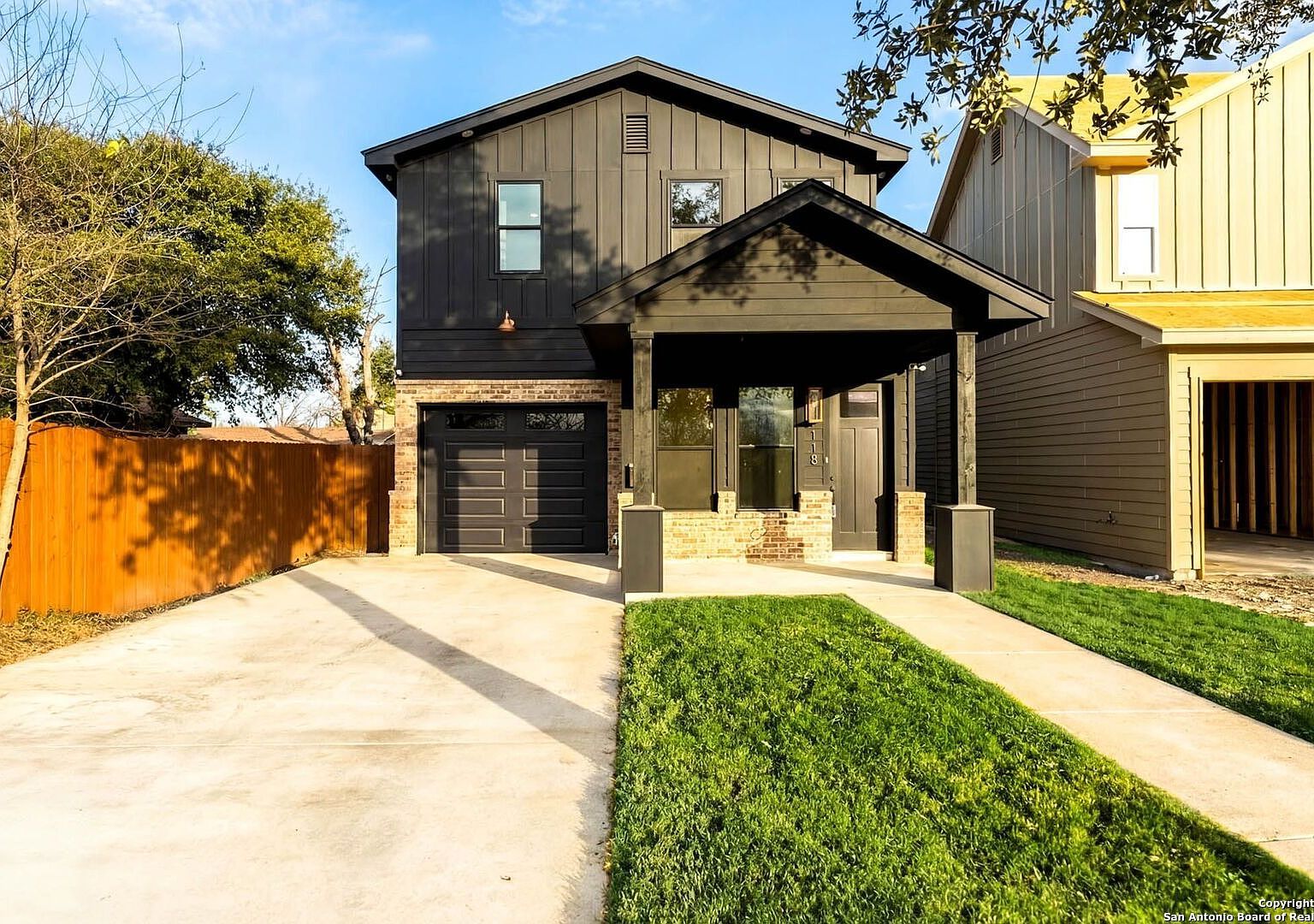 118 San Antonio Blvd San Antonio, TX 78201  | Single Family