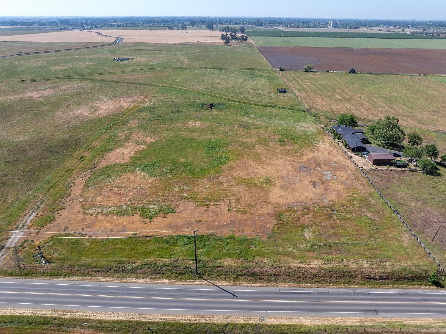 1 E Bellevue Rd Merced, CA 95348 - Thumbnail 2