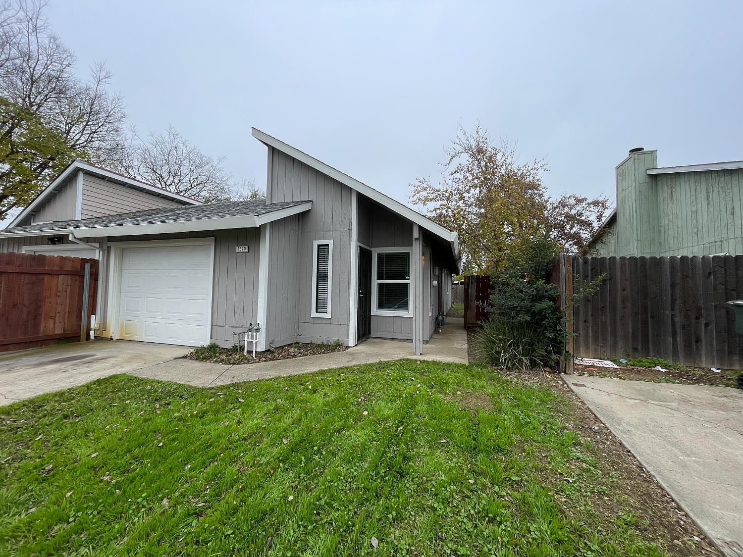 6690 Hometown Way Sacramento, CA 95828 - Thumbnail 2