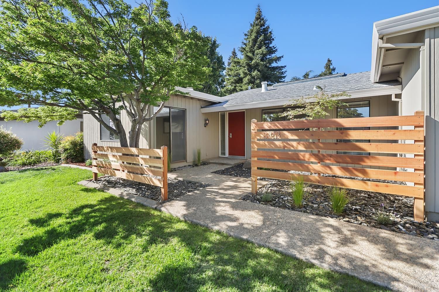 Williamson Dr Elk Grove, CA 95624  | Single Family
