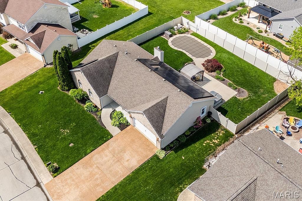 211 Joan Dr New Baden, IL 62265  | Single Family