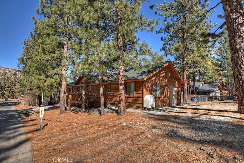 701 Irving Way Big Bear City, CA 92314 - Thumbnail 2