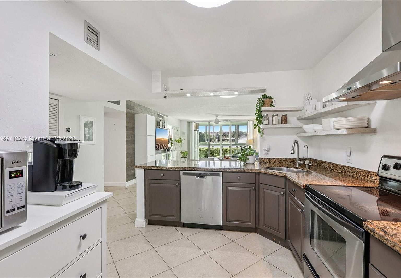 3150 N Course Ln APT 108 Pompano Beach, FL 33069 - Thumbnail 2