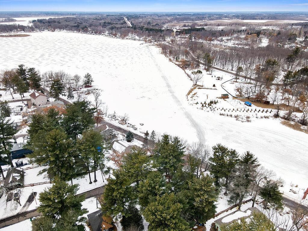 188 Dogwood Rd Wyoming, MN 55092 - Thumbnail 2