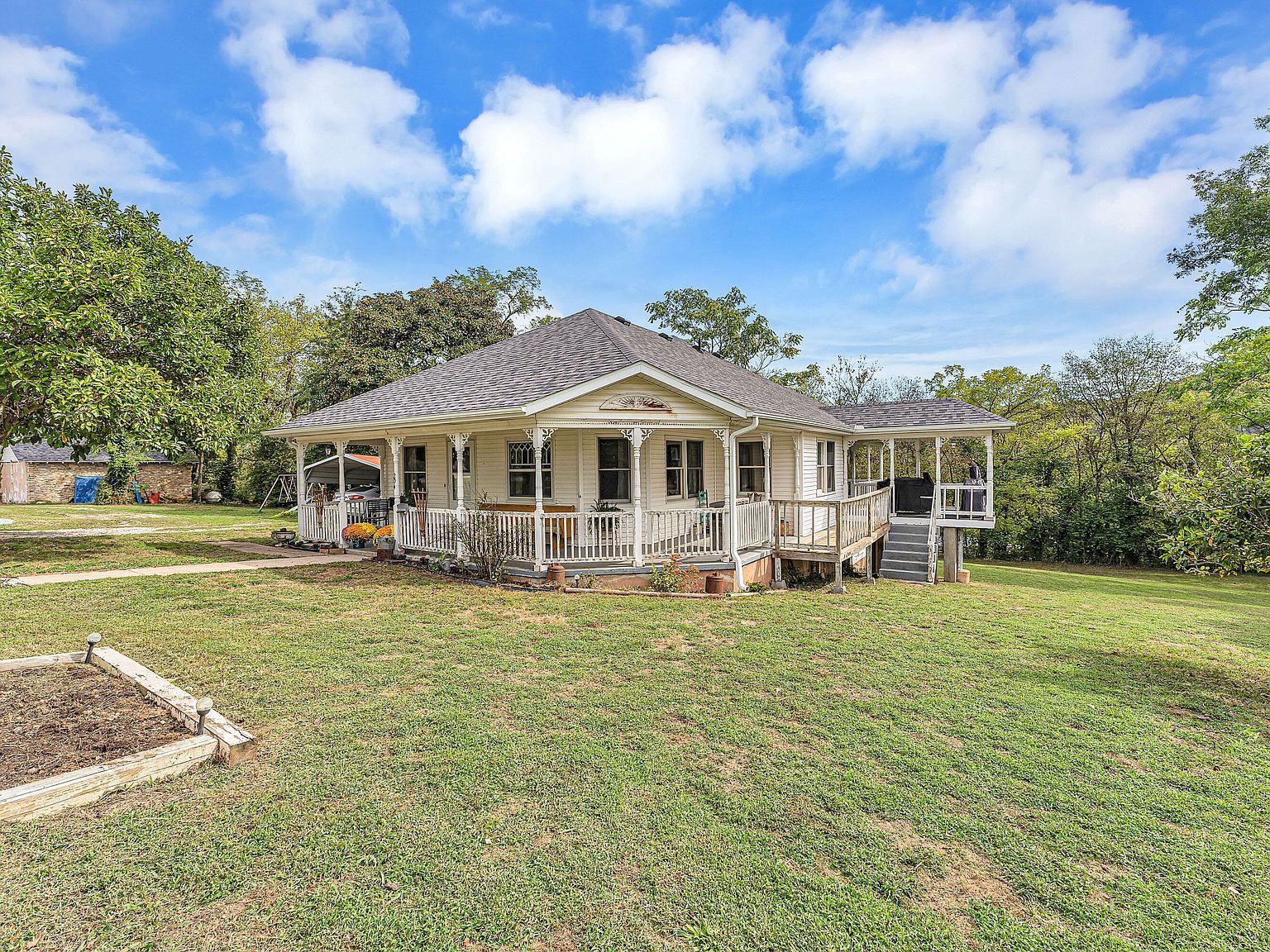 204 N Maple St Galena, MO 65656 - Thumbnail 2