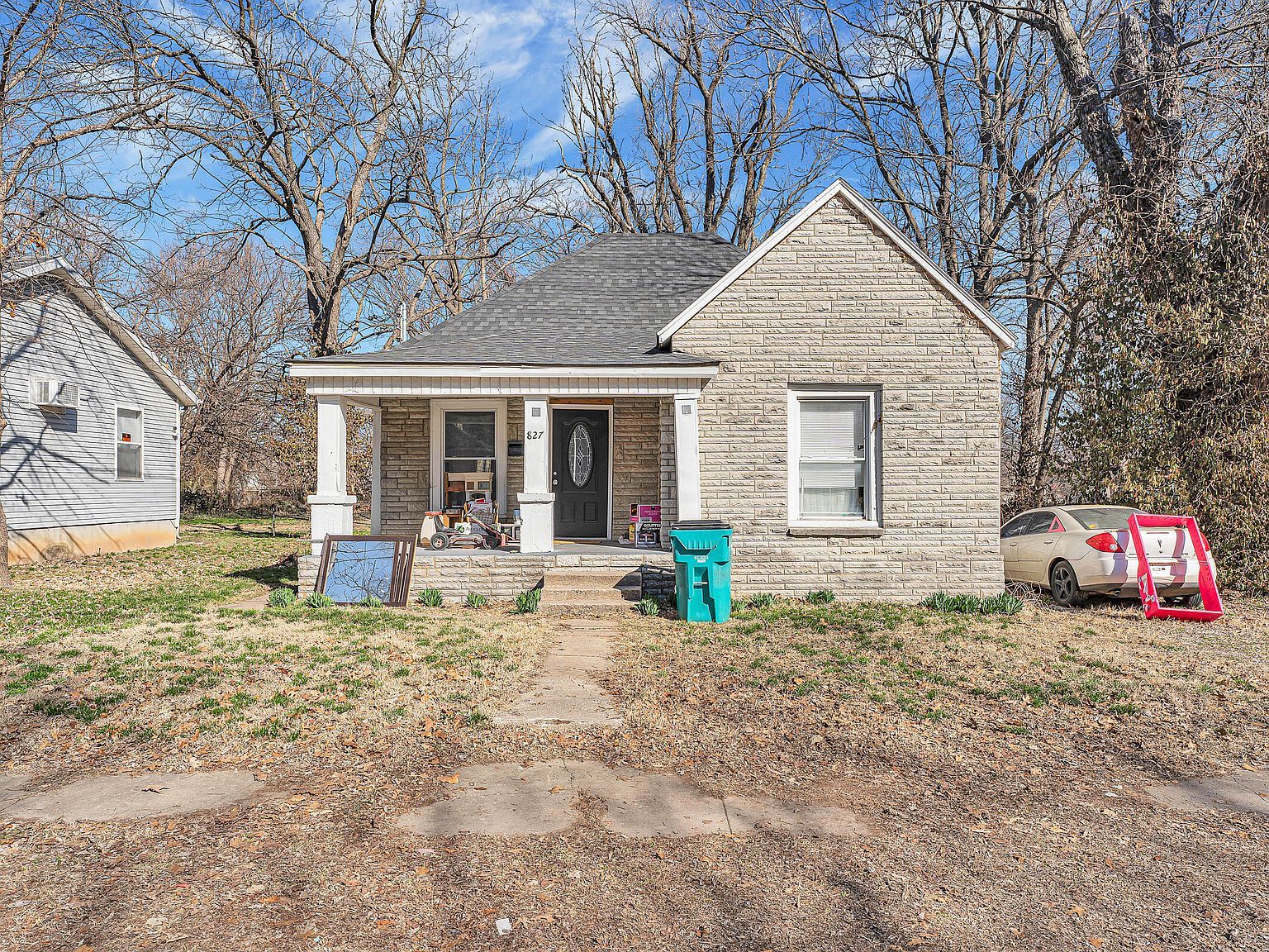 827 E Garfield St Springfield, MO 65803  | Single Family