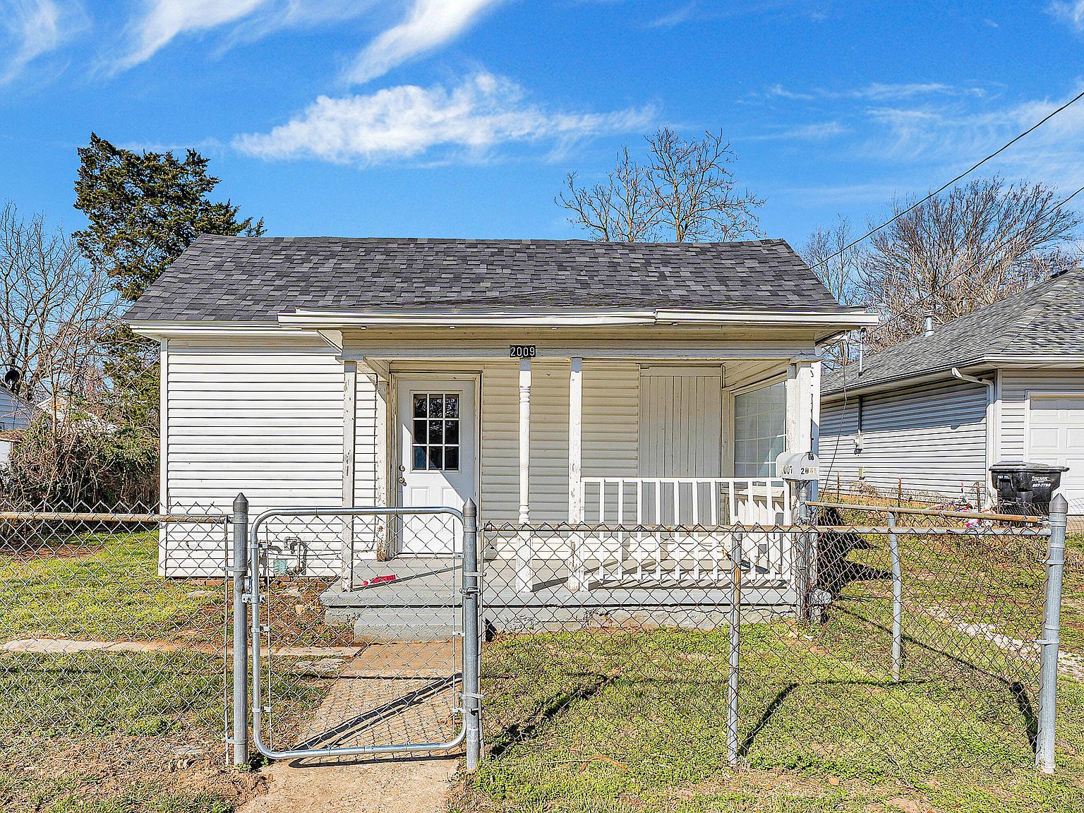 2009 N Park Ave Springfield, MO 65803  | Single Family