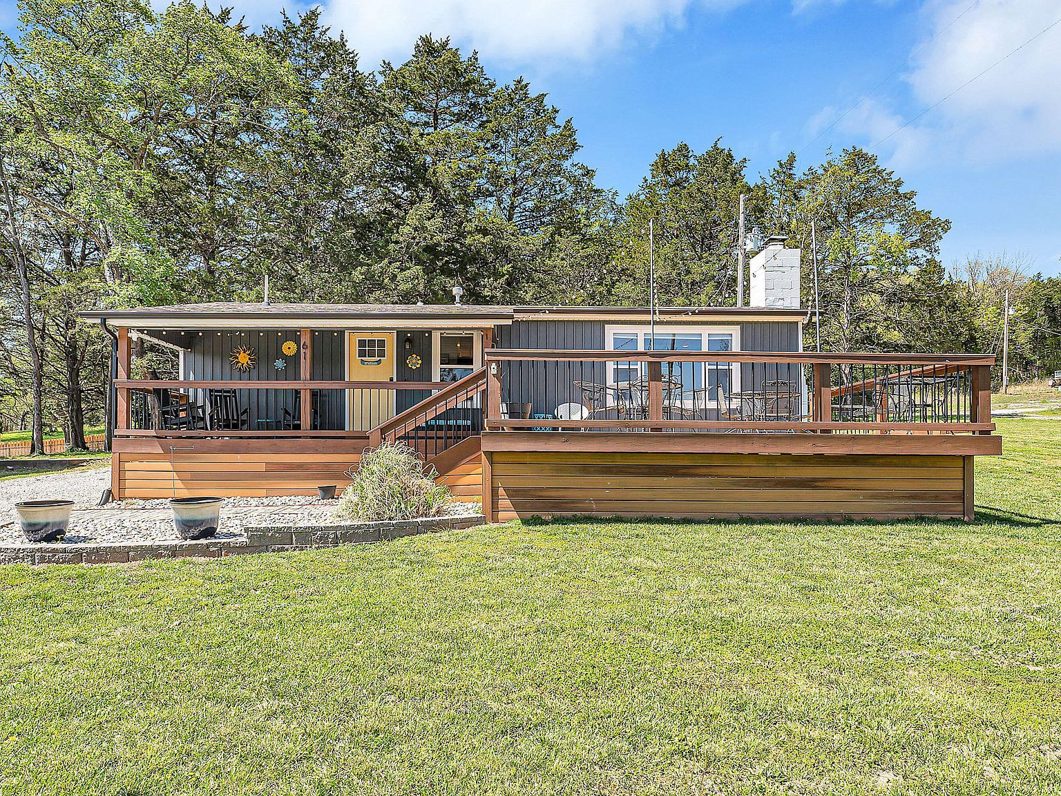 61 Rolla Hill Rd Galena, MO 65656  | Single Family