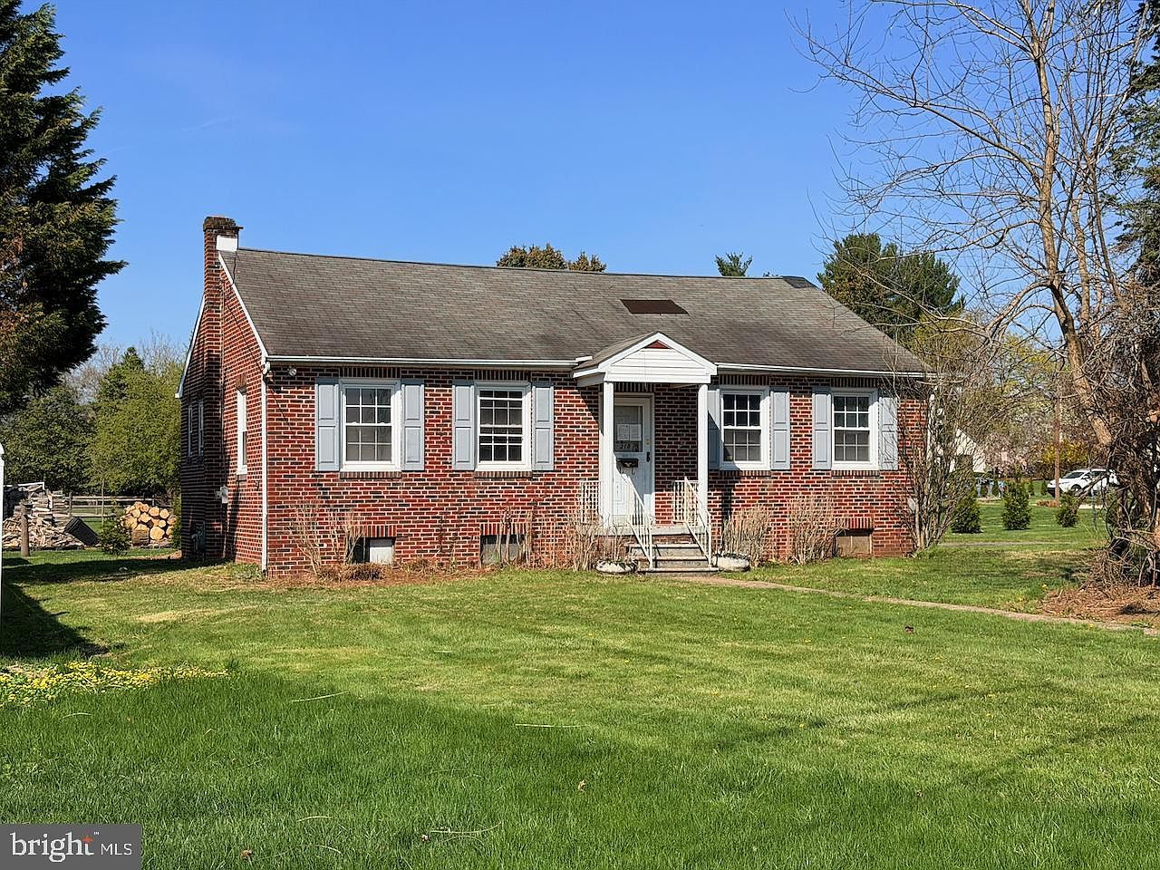 318 Chestnut St Collegeville, PA 19426  | Single Family