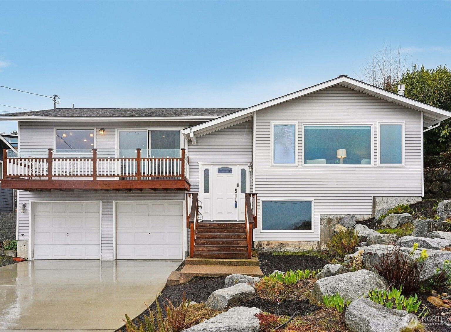 6111 Hawthorne Ter NE Tacoma, WA 98422 - Thumbnail 2