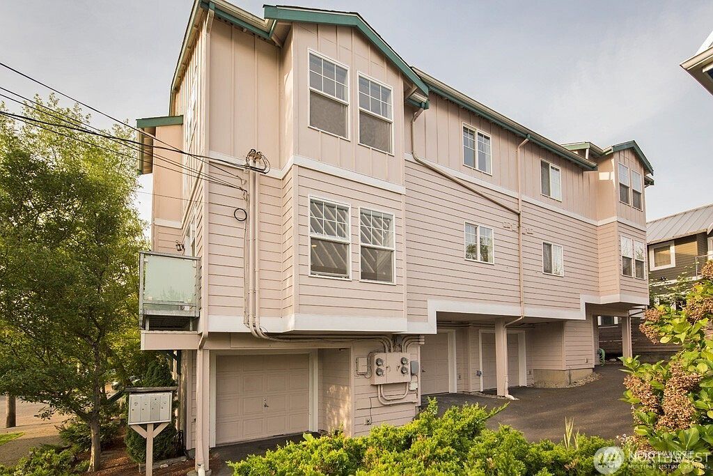 1920 E Union St APT 104 Seattle, WA 98122 - Thumbnail 2