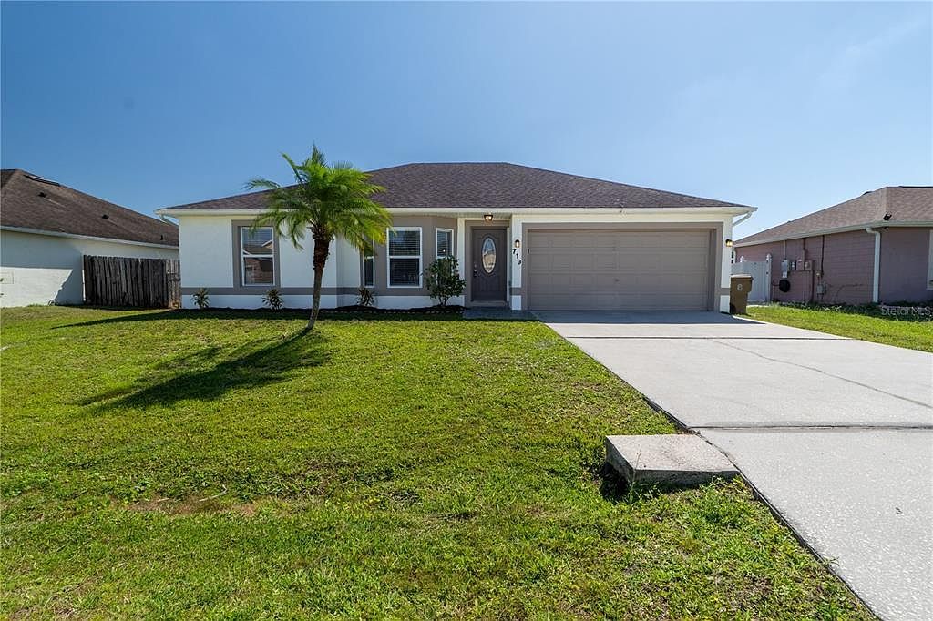 719 Versailles Ln Kissimmee, FL 34759 - Thumbnail 2