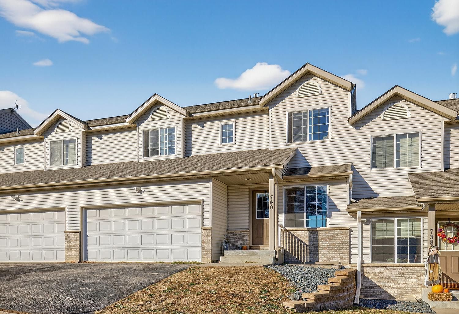 740 Baylee Pl SW Pine Island, MN 55963 - Thumbnail 2