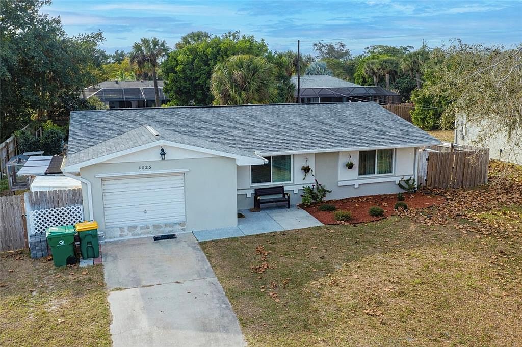 4025 Yucatan Cir Pt Charlotte, FL 33948 - Thumbnail 2