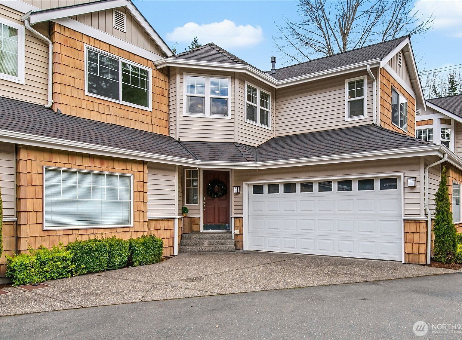 205 Newport Way NW APT J1 Issaquah, WA 98027  | Condominium