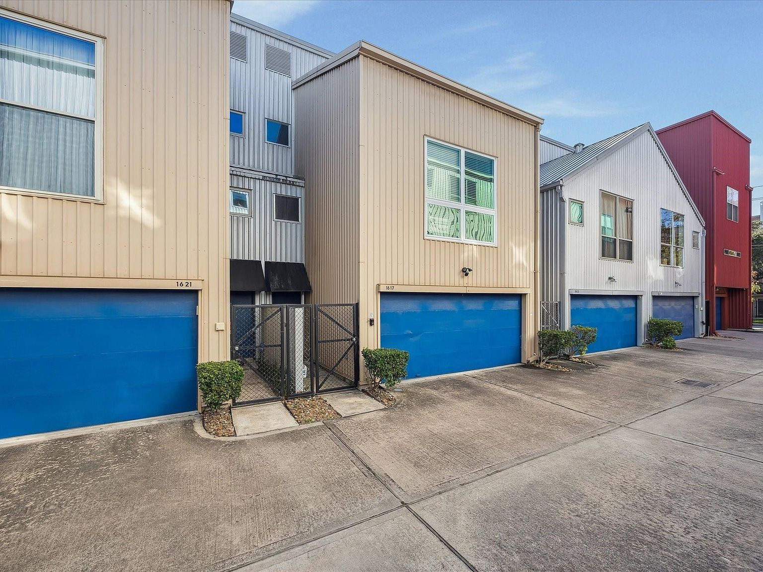 1617 Tuam St Houston, TX 77004 - Thumbnail 2