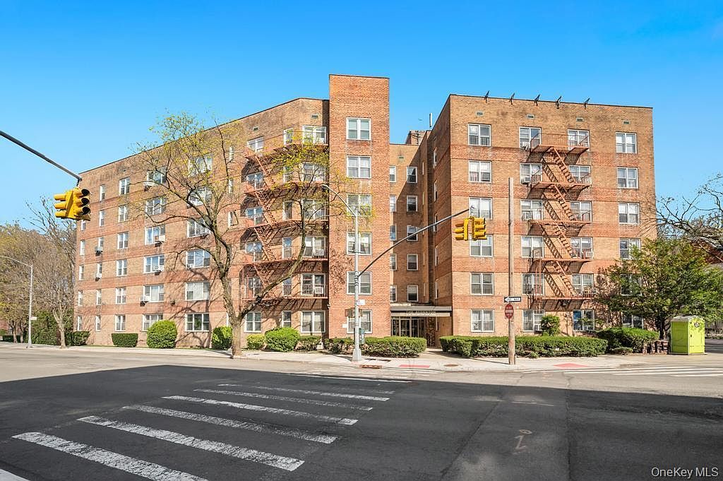 7445 Yellowstone Blvd APT 5G Flushing, NY 11374  | Condominium