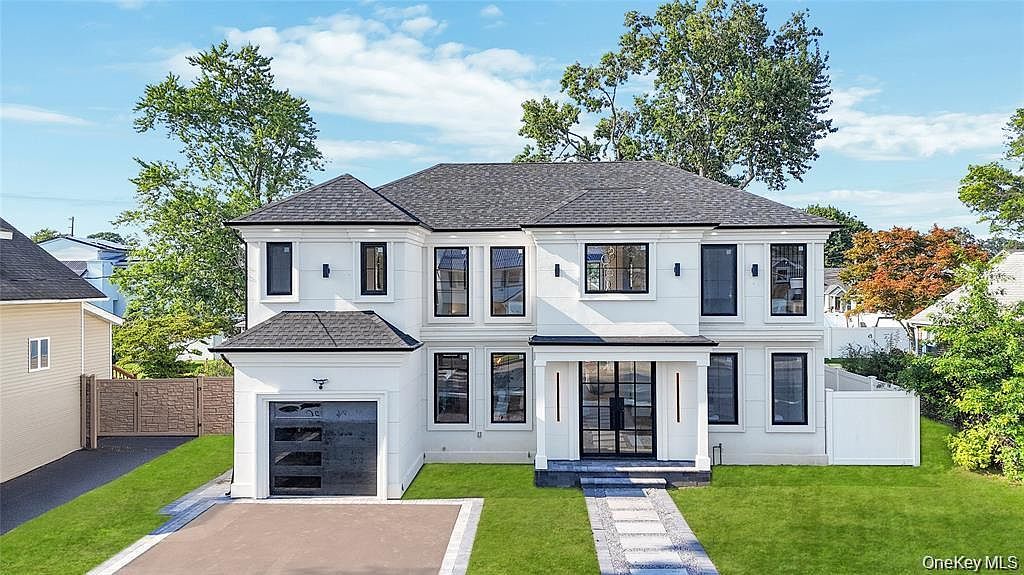 8 Schoolhouse Rd Levittown, NY 11756  | Single Family