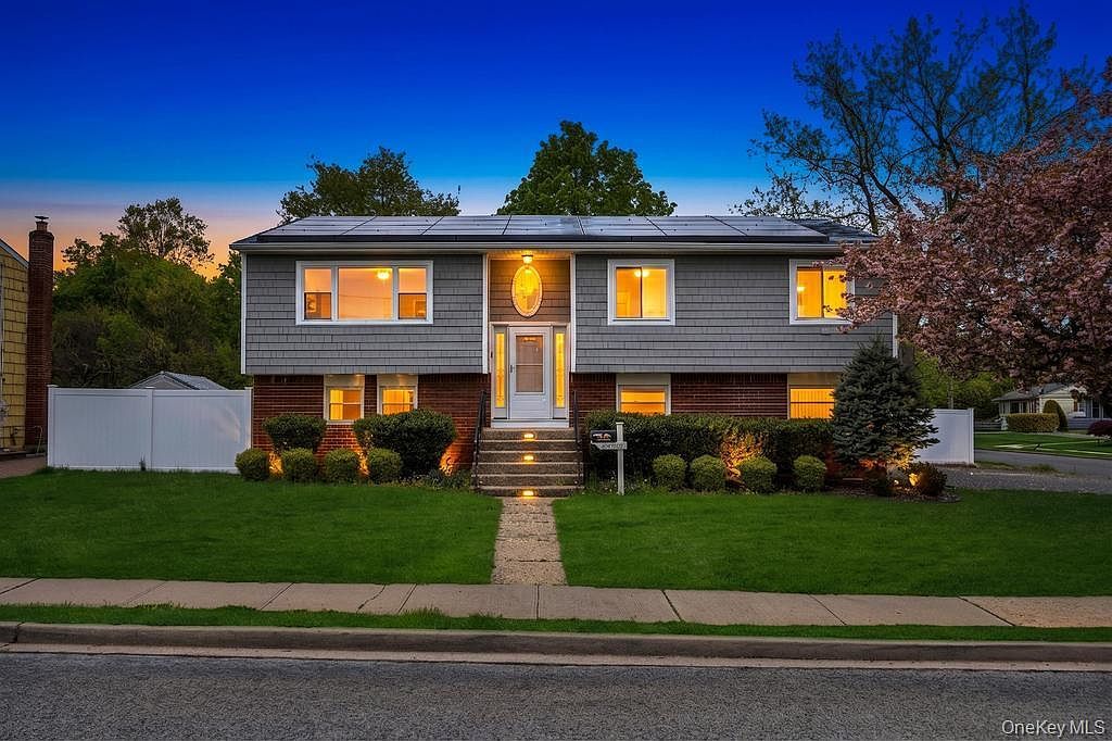 226 Princess St Hicksville, NY 11801  | Single Family